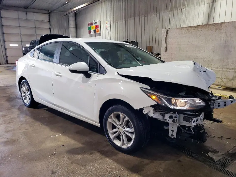 2019 CHEVROLET CRUZE LT  