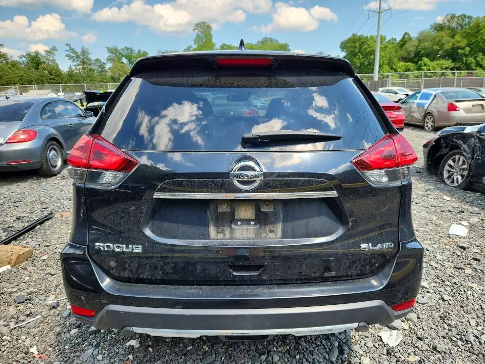 2018 NISSAN ROGUE SL  