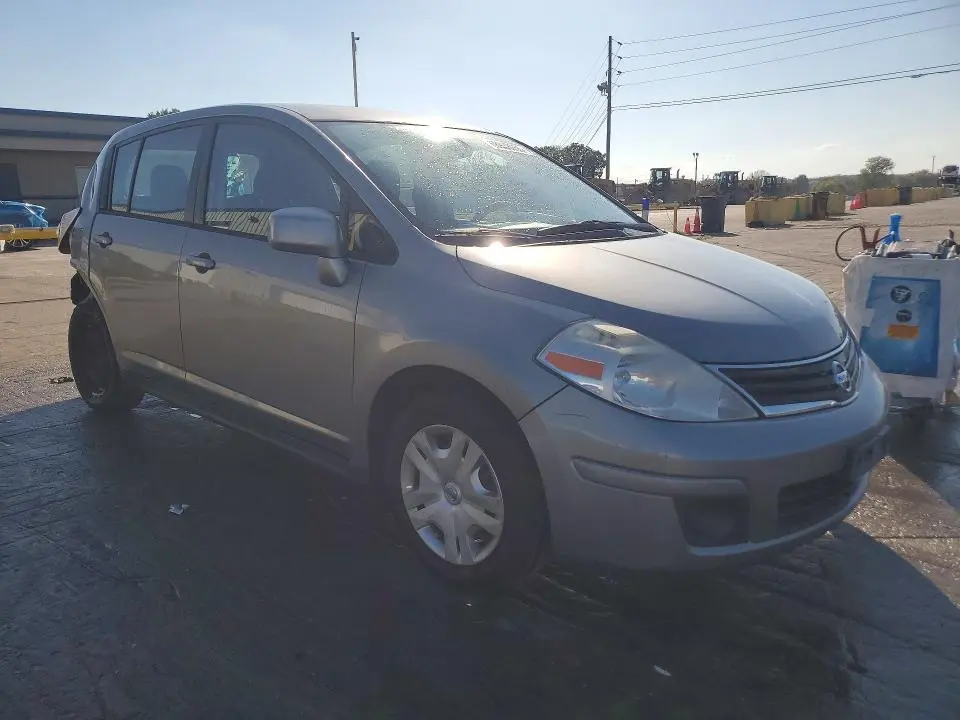 2011 NISSAN VERSA 1.8 S  