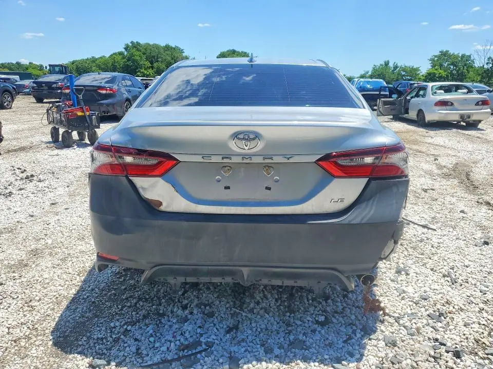 2022 TOYOTA CAMRY LE  