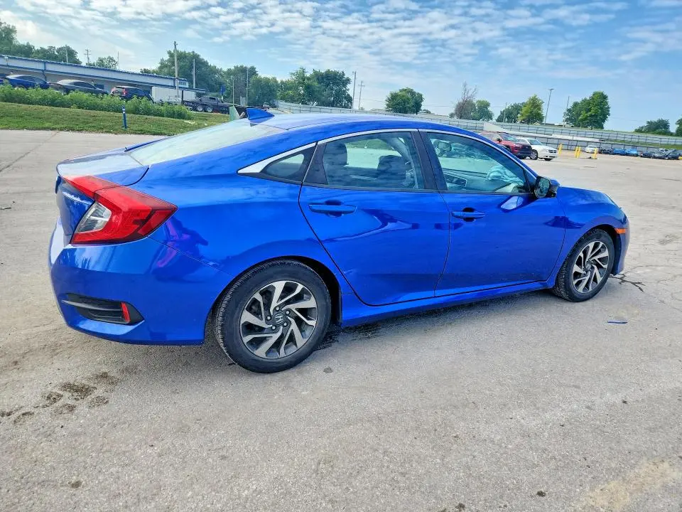 2017 HONDA CIVIC EX  