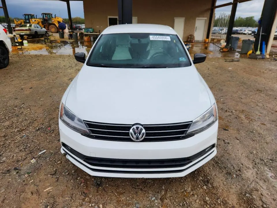 2016 VOLKSWAGEN JETTA SPORT  