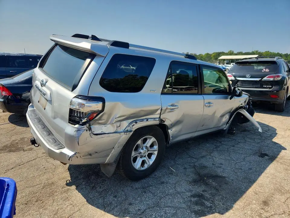 2019 TOYOTA 4RUNNER SR5  