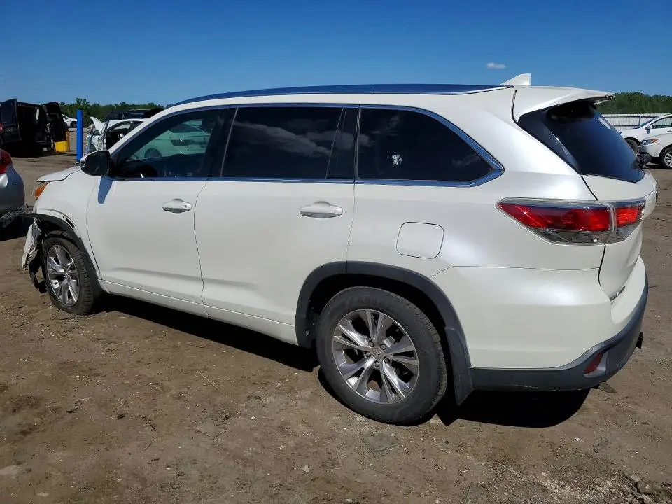 2015 TOYOTA HIGHLANDER XLE  