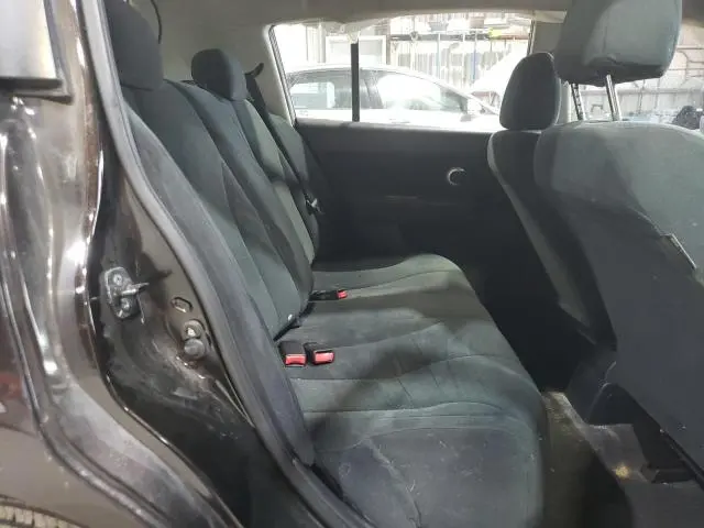 2010 NISSAN VERSA S  