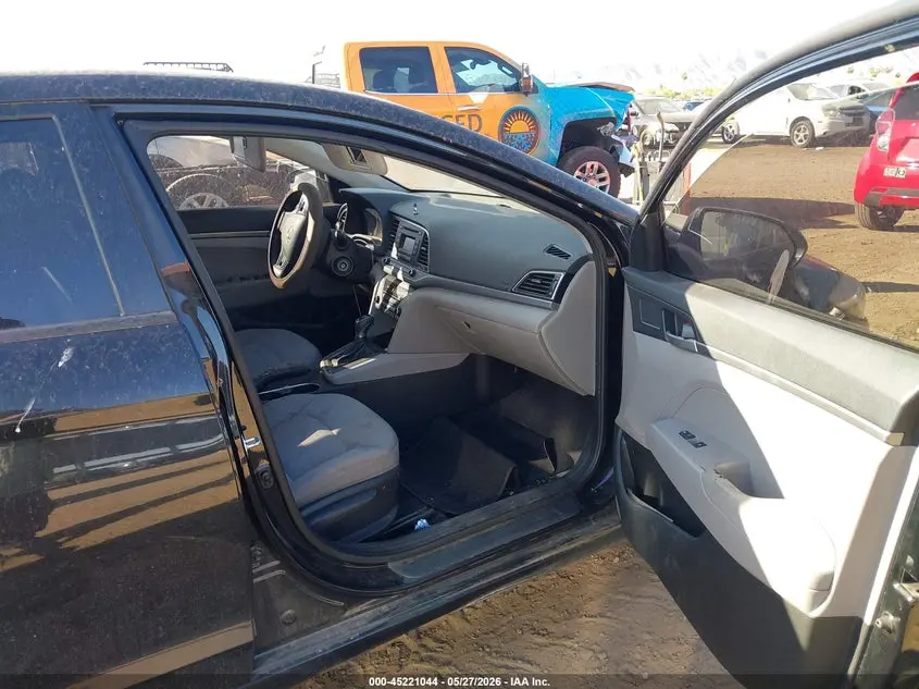 2018 HYUNDAI ELANTRA SE