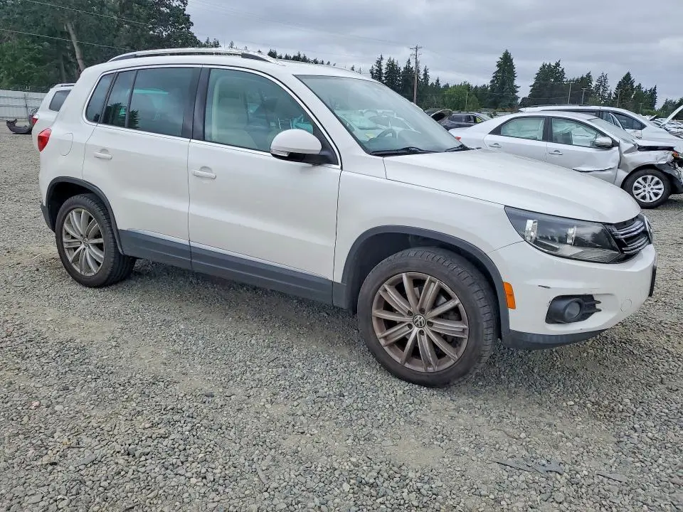 2012 VOLKSWAGEN TIGUAN S  