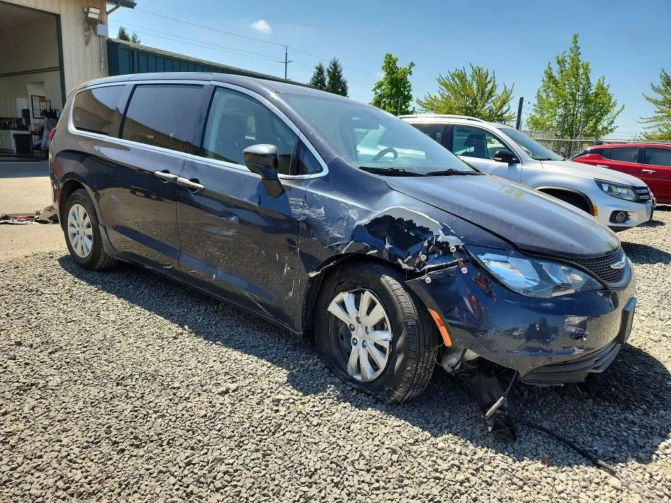 2019 CHRYSLER PACIFICA L  