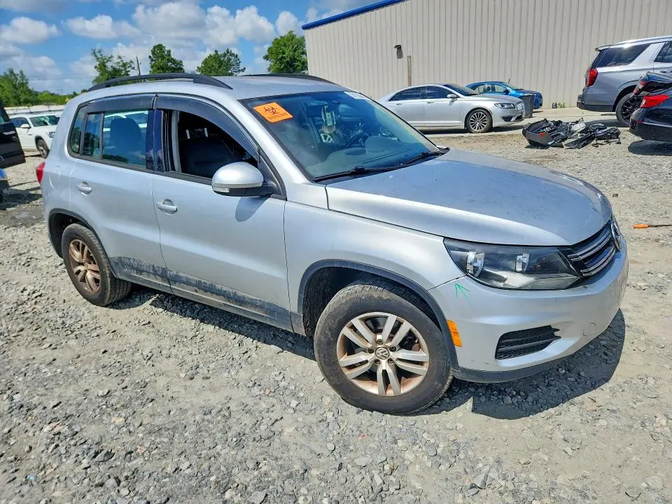 2017 VOLKSWAGEN TIGUAN S  