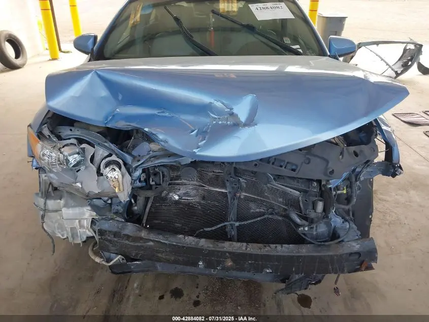 2012 TOYOTA CAMRY HYBRID XLE