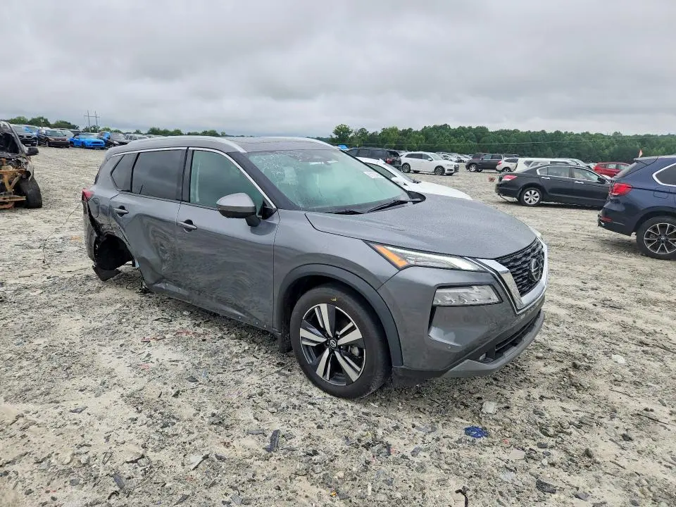 2021 NISSAN ROGUE SL  