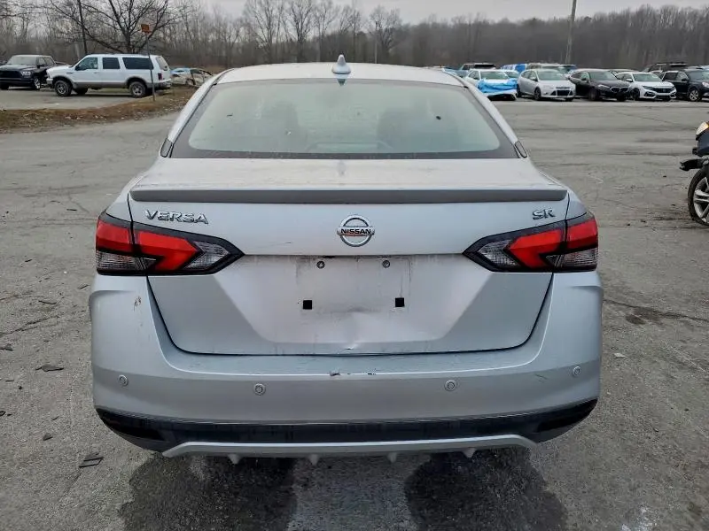 2020 NISSAN VERSA SR  