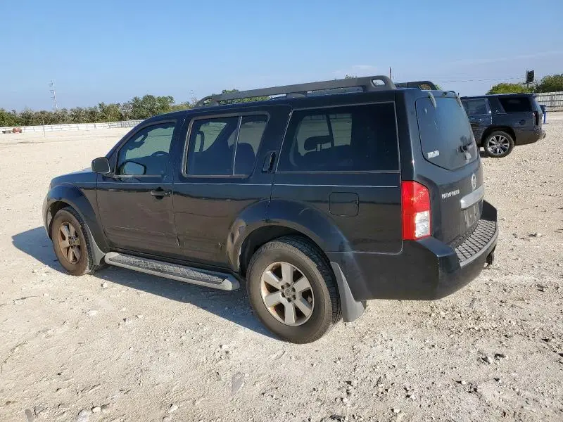 2011 NISSAN PATHFINDER S  