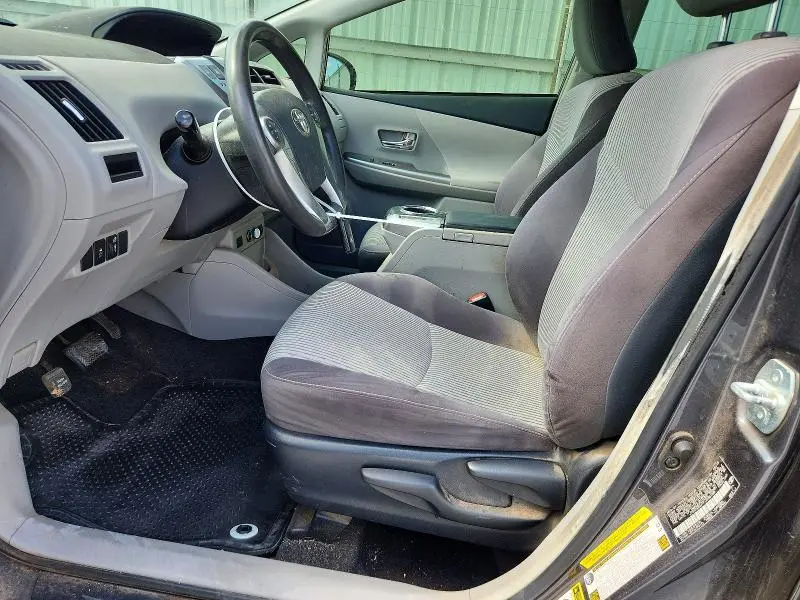 2015 TOYOTA PRIUS V TWO  