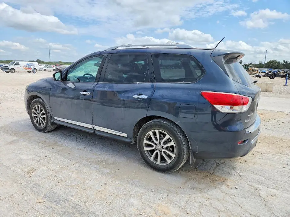 2015 NISSAN PATHFINDER SL  
