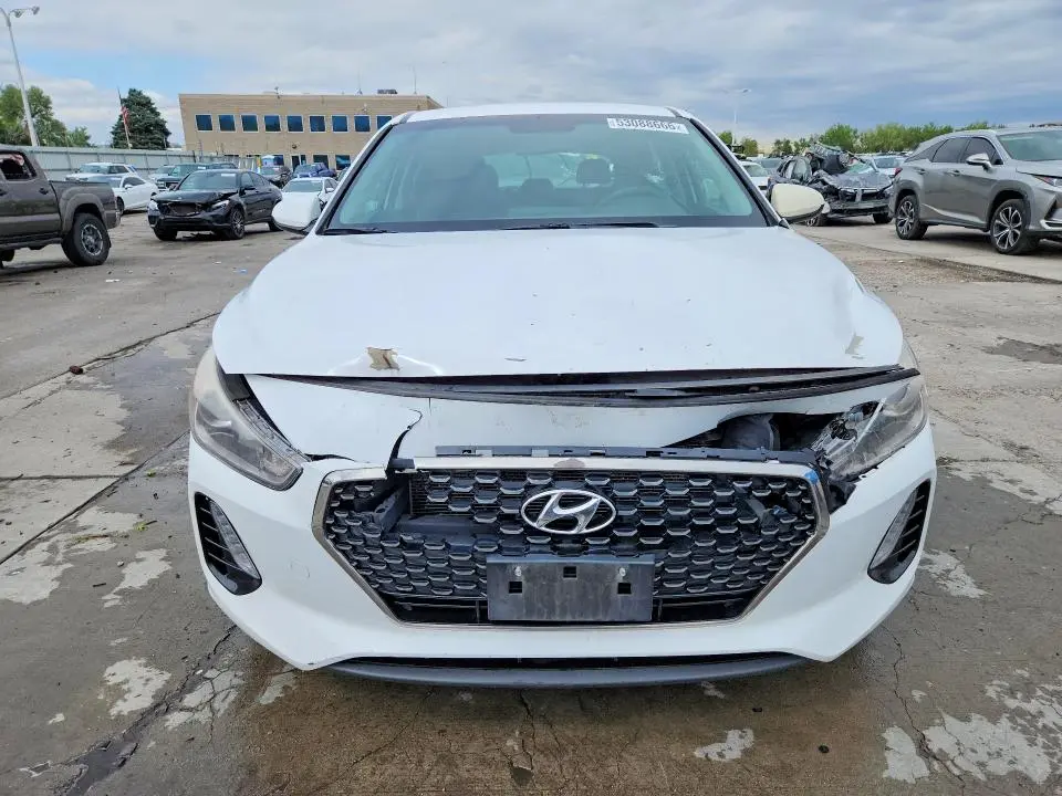 2018 HYUNDAI ELANTRA GT BASE  