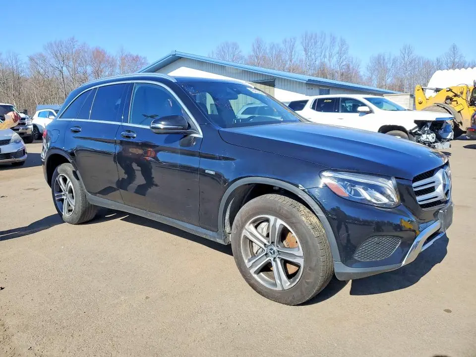 2019 MERCEDES-BENZ GLC 350E  
