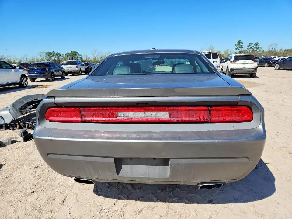 2011 DODGE CHALLENGER R  
