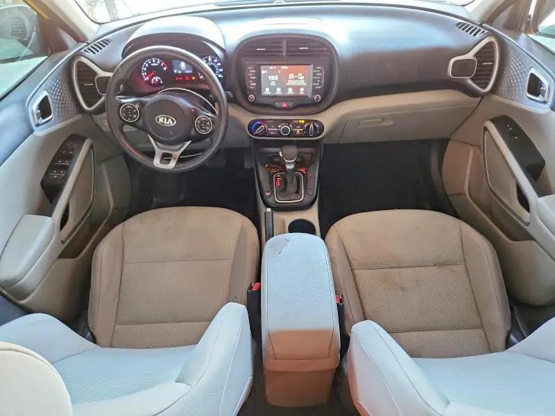 2020 KIA SOUL LX  
