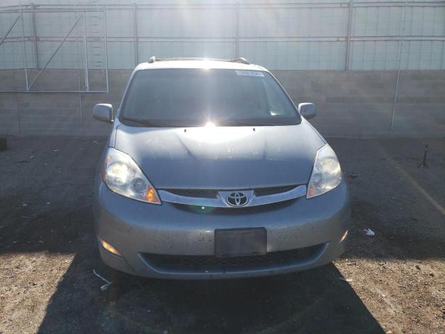 2010 TOYOTA SIENNA XLE