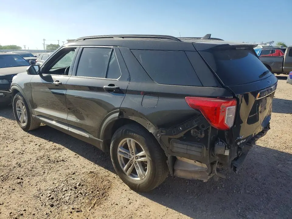2022 FORD EXPLORER XLT  