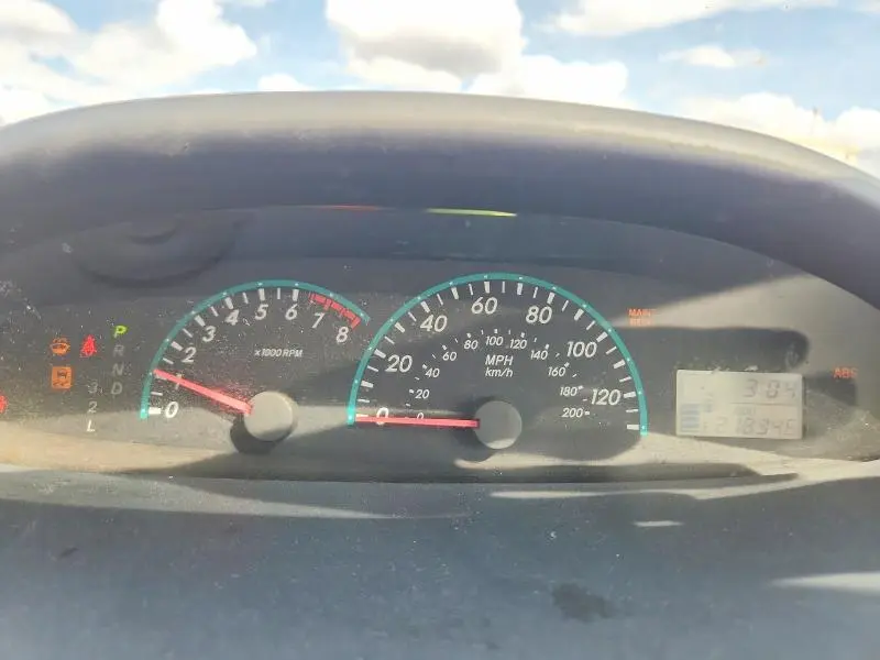 2010 TOYOTA YARIS BASE  