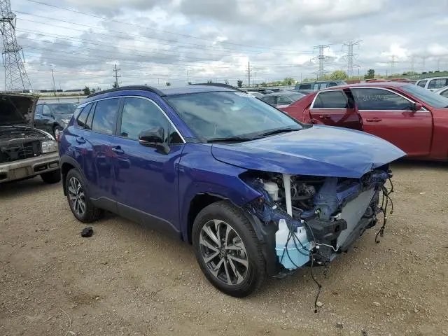 2025 TOYOTA COROLLA CROSS XLE  