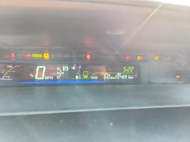 2013 TOYOTA PRIUS V TWO  