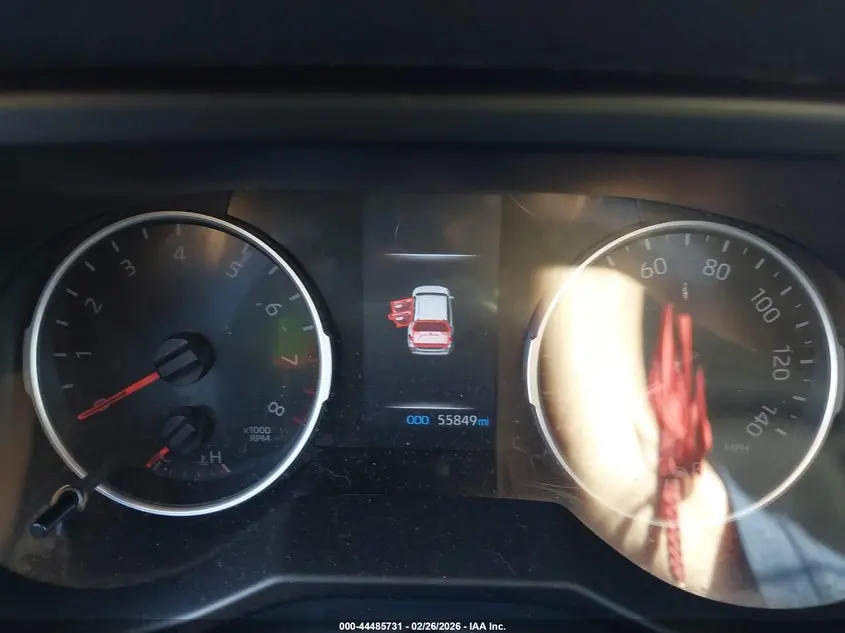 2020 TOYOTA RAV4 XLE