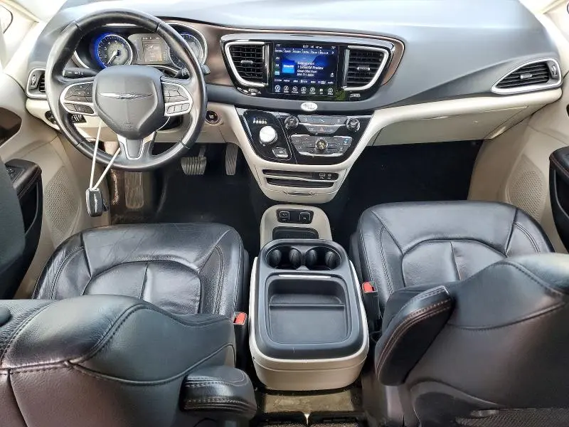 2017 CHRYSLER PACIFICA TOURING L  