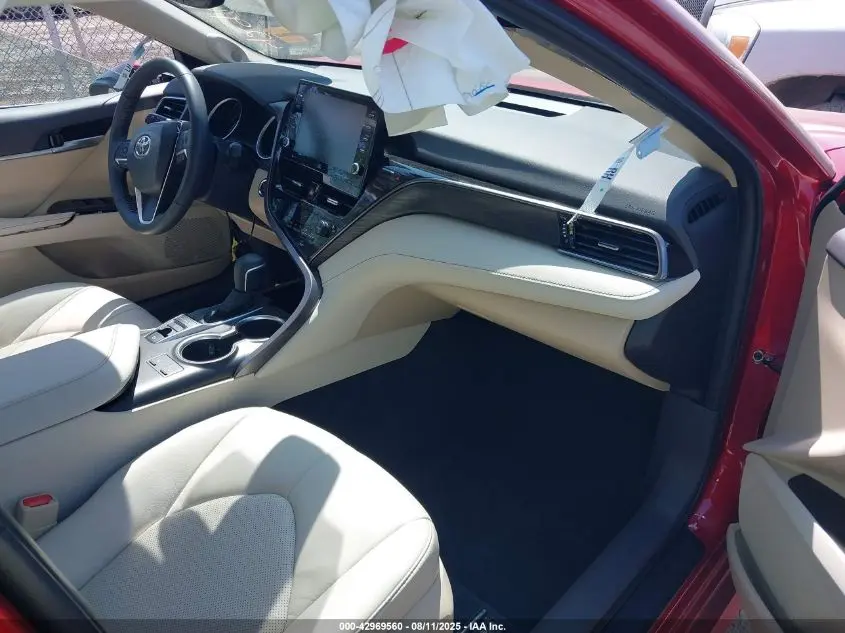 2023 TOYOTA CAMRY XLE