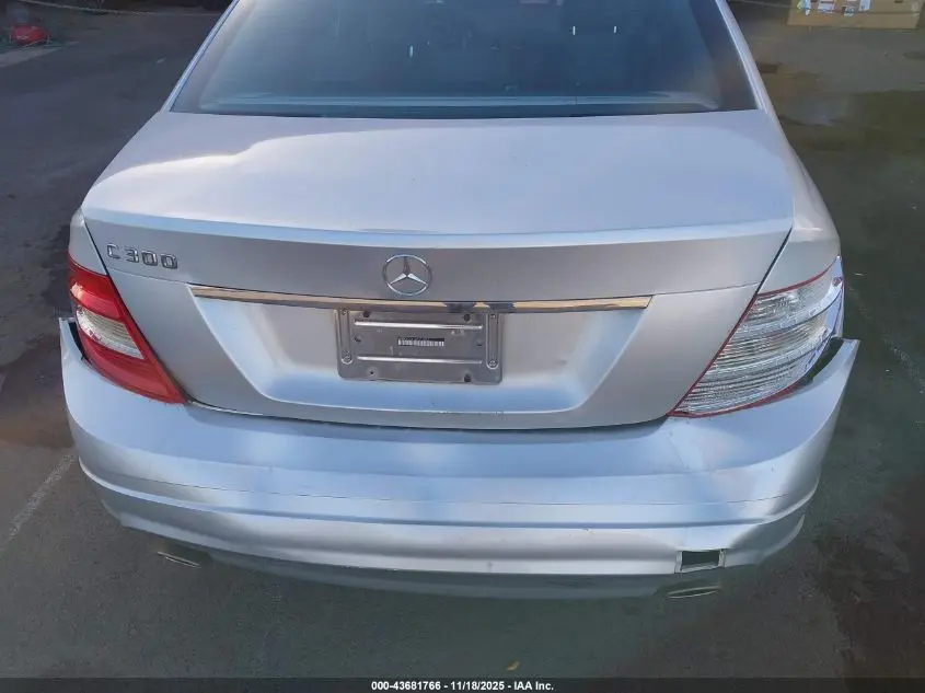 2010 MERCEDES-BENZ C 300 LUXURY/SPORT