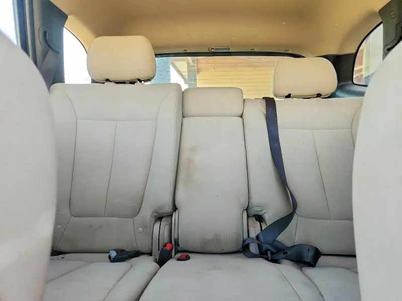 2012 HYUNDAI SANTA FE GLS  