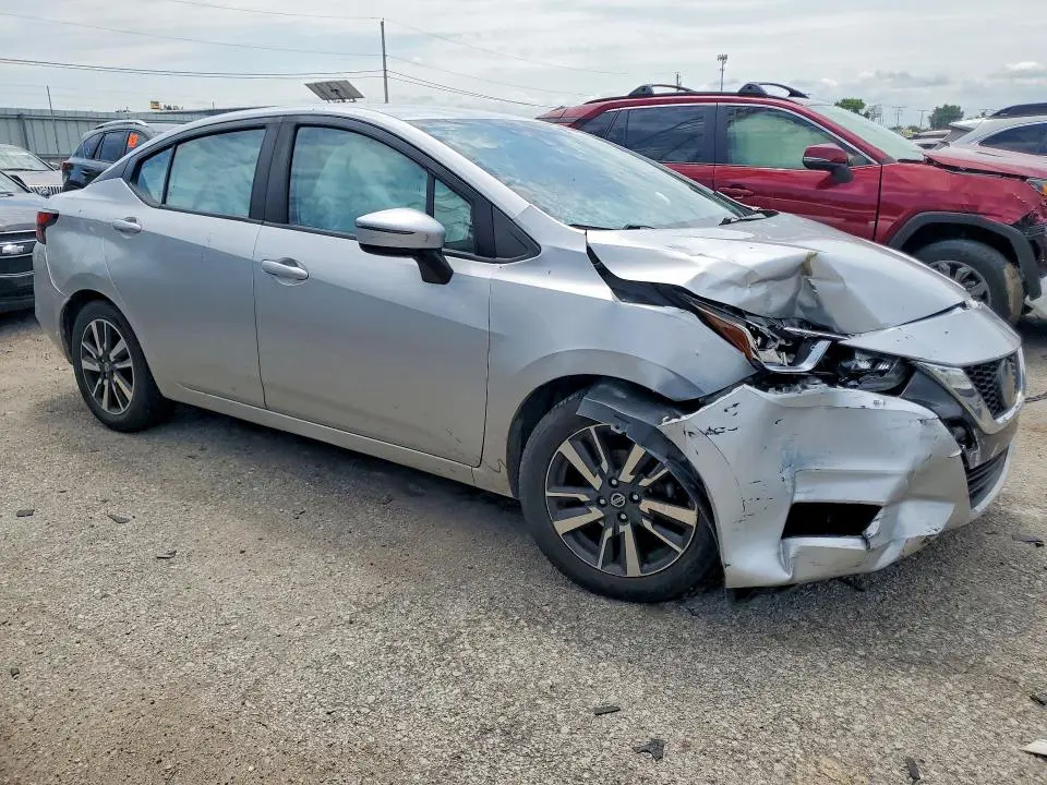 2021 NISSAN VERSA SV  
