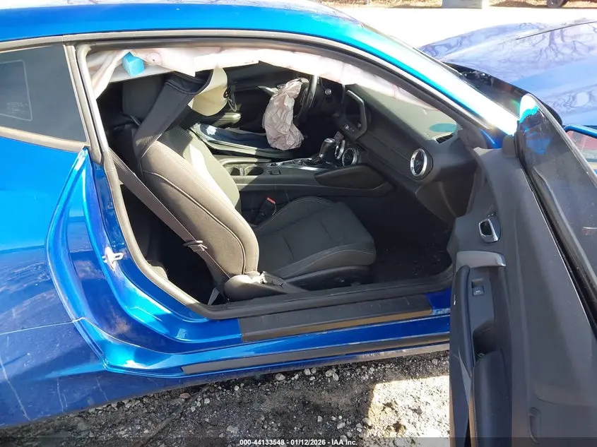 2017 CHEVROLET CAMARO 1LT