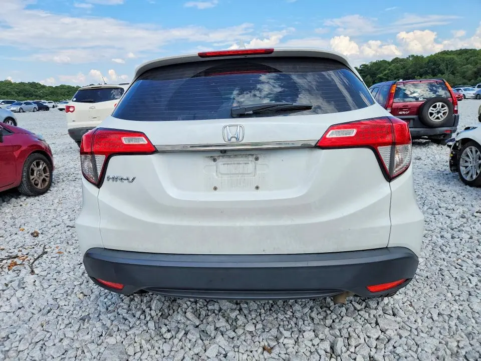 2022 HONDA HR-V LX  