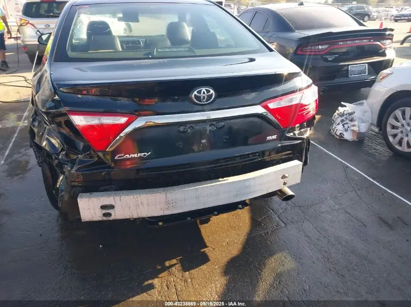 2016 TOYOTA CAMRY SE