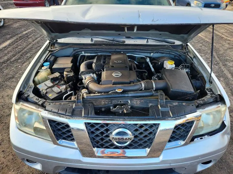 2014 NISSAN FRONTIER S  