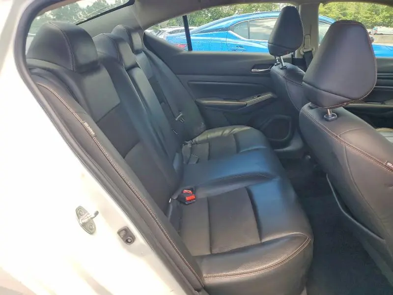 2022 NISSAN ALTIMA SR  