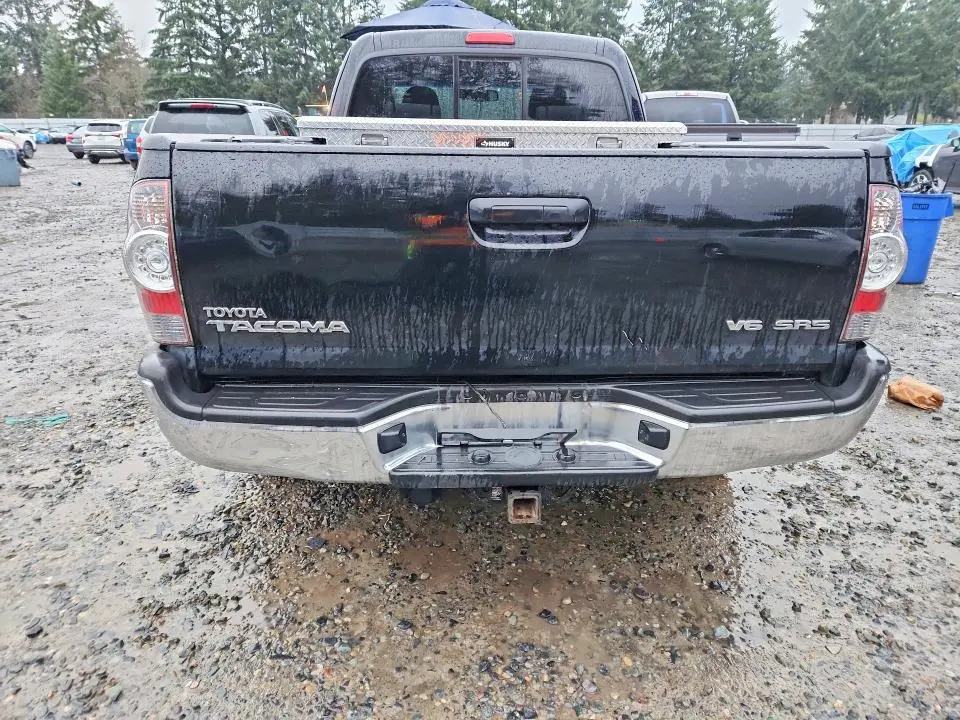 2011 TOYOTA TACOMA V6  