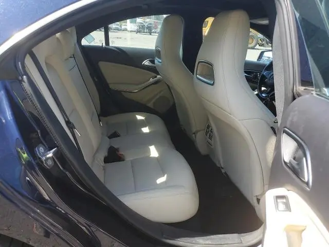 2019 MERCEDES-BENZ CLA 250 4MATIC  