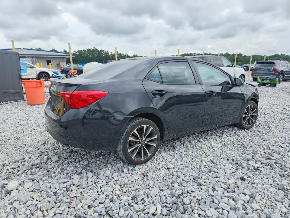 2019 TOYOTA COROLLA SE  
