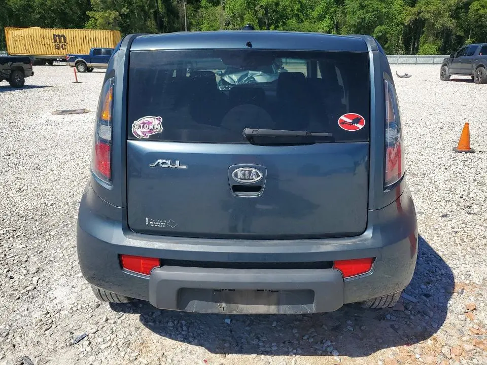 2011 KIA SOUL +  
