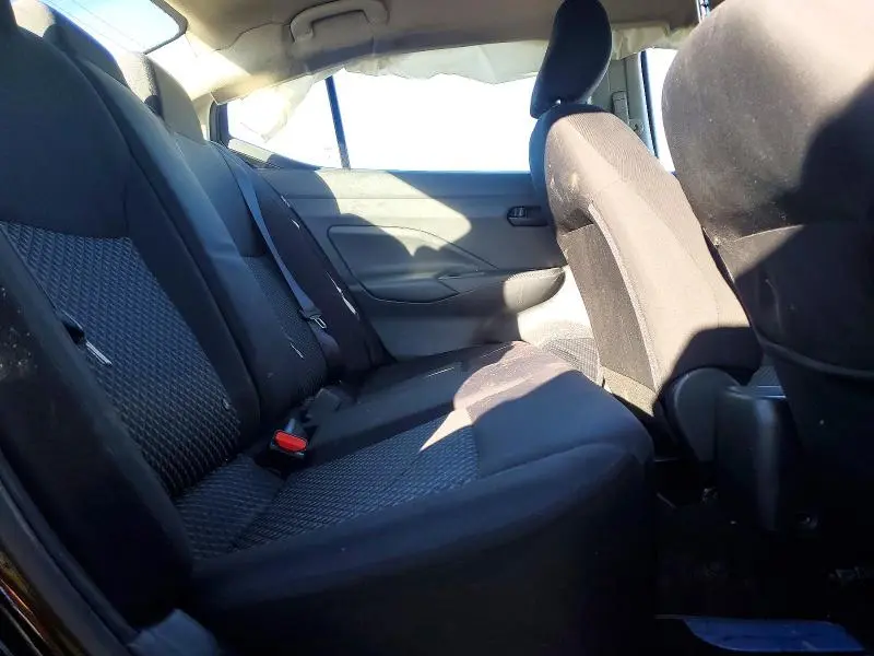 2020 NISSAN VERSA S  