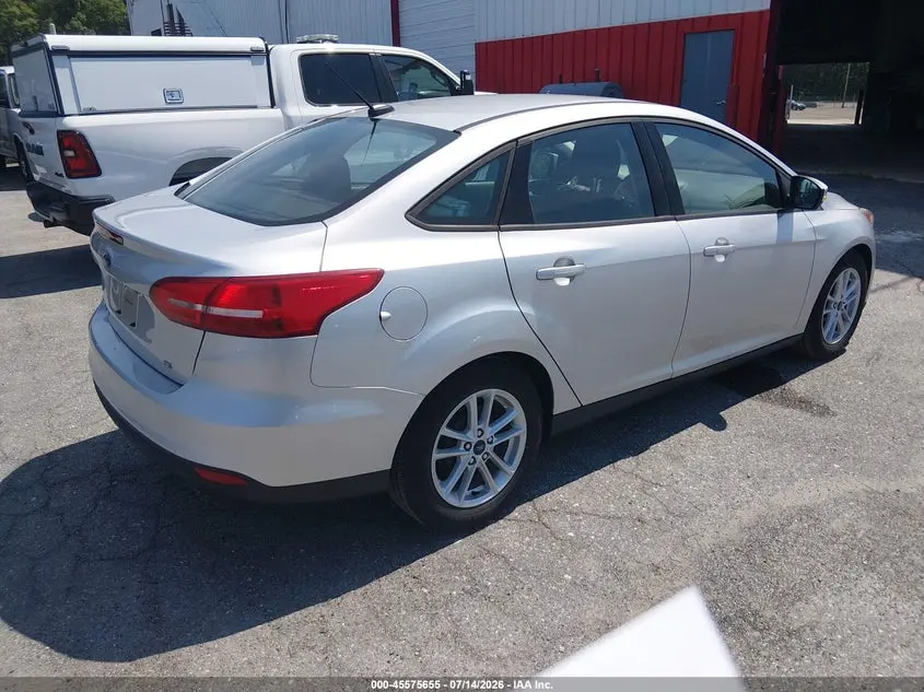 2017 FORD FOCUS SE