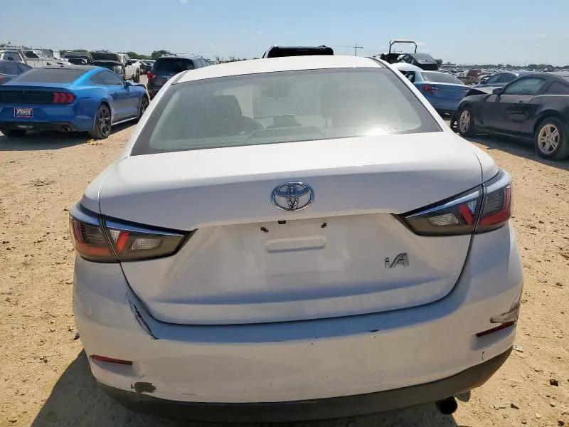 2017 TOYOTA YARIS IA   