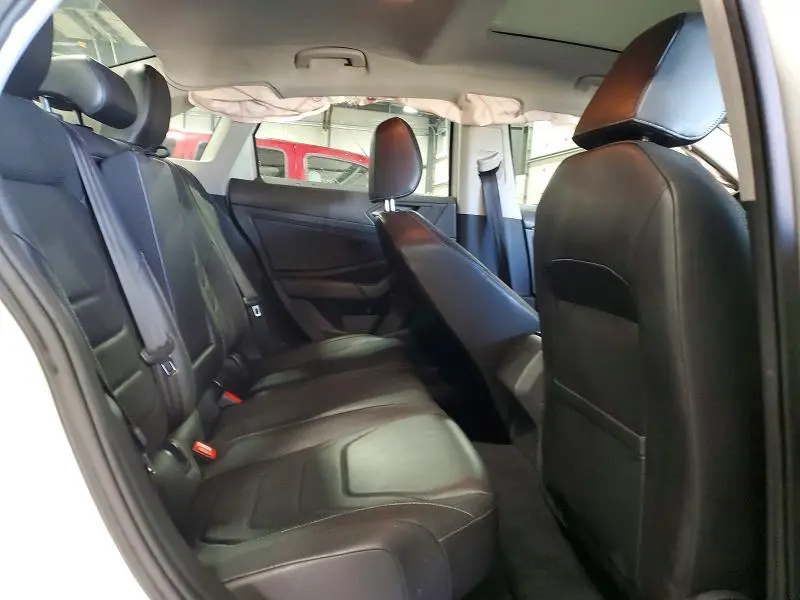 2019 VOLKSWAGEN JETTA SEL PREMIUM  