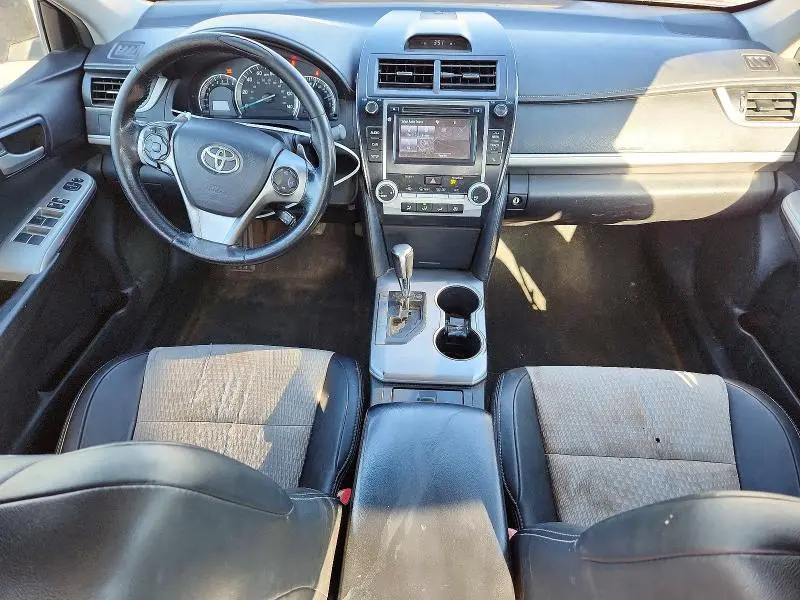 2014 TOYOTA CAMRY SE  