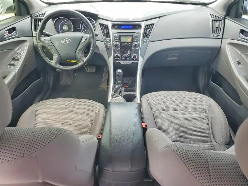 2011 HYUNDAI SONATA GLS  