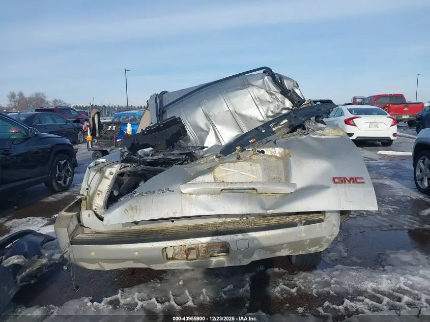 2013 GMC YUKON XL 1500 SLT